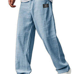 Leichte Sommerhose Damen vor weißem Hintergrund