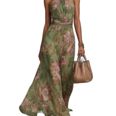 Neckholder Blumenkleid Damen vor weißem Hintergrund