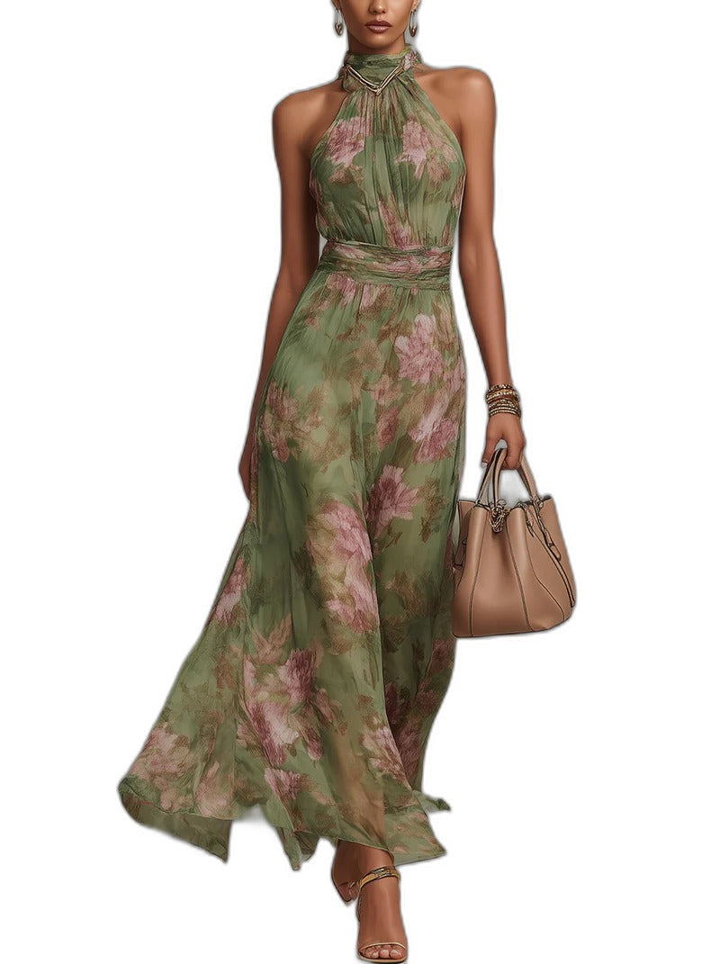 Neckholder Blumenkleid Damen vor weißem Hintergrund