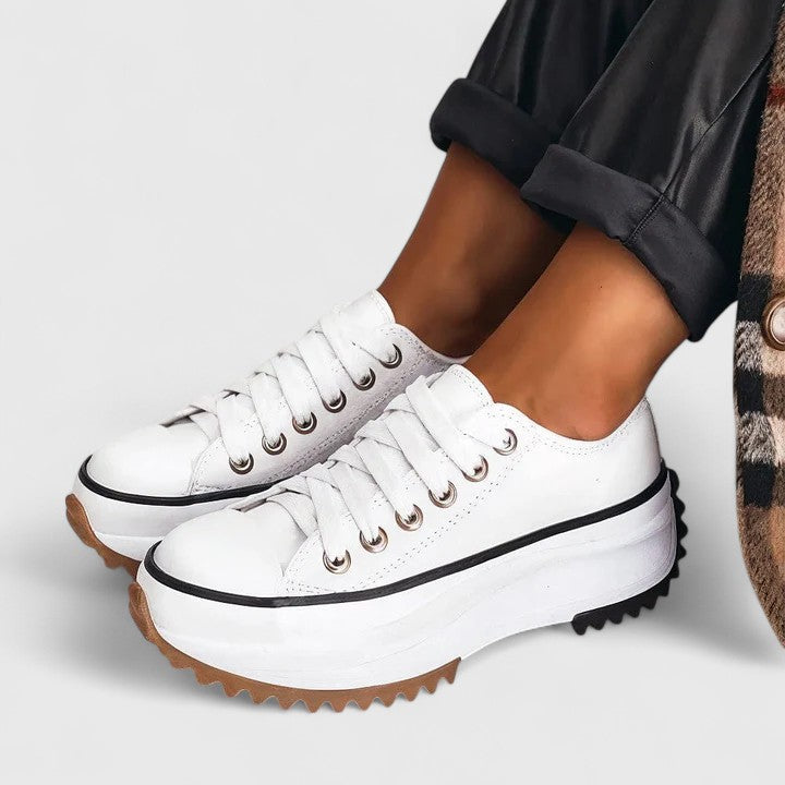 Damen Plateausneaker aus Canvas mit Frontkappe im Retrostil
