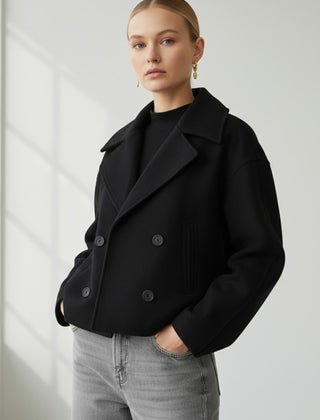 Kurze Damenjacke mit Reverskragen und doppelreihigem Verschluss, Produktbild 7
