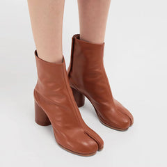 Stiefeletten mit geteilter Zehenpartie