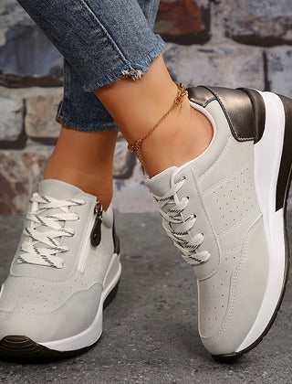 Plateausneaker mit Reißverschluss und Schnürung