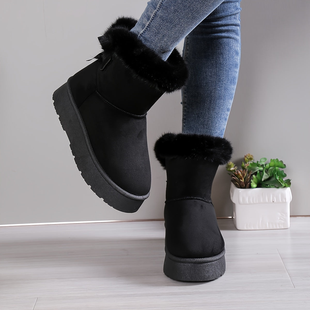 Winterstiefel mit Plüschfutter und Schleifendetail