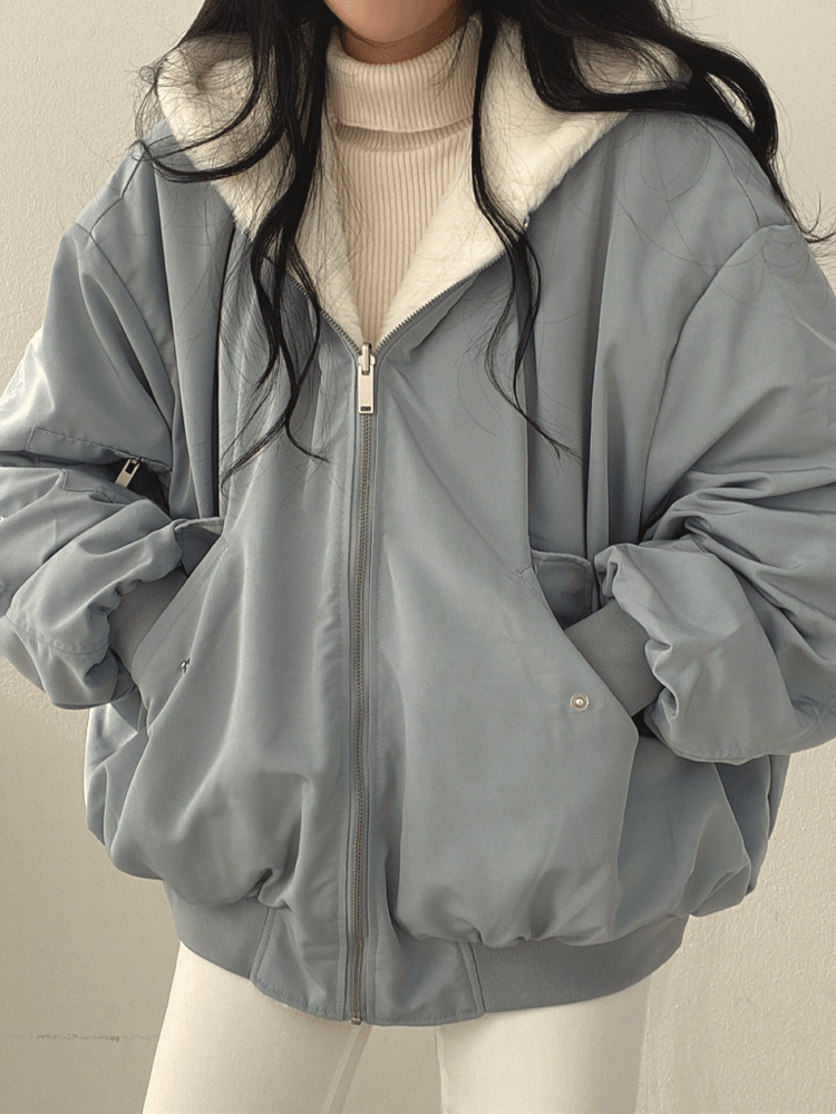 Wendejacke mit Fellfutter und Kapuze