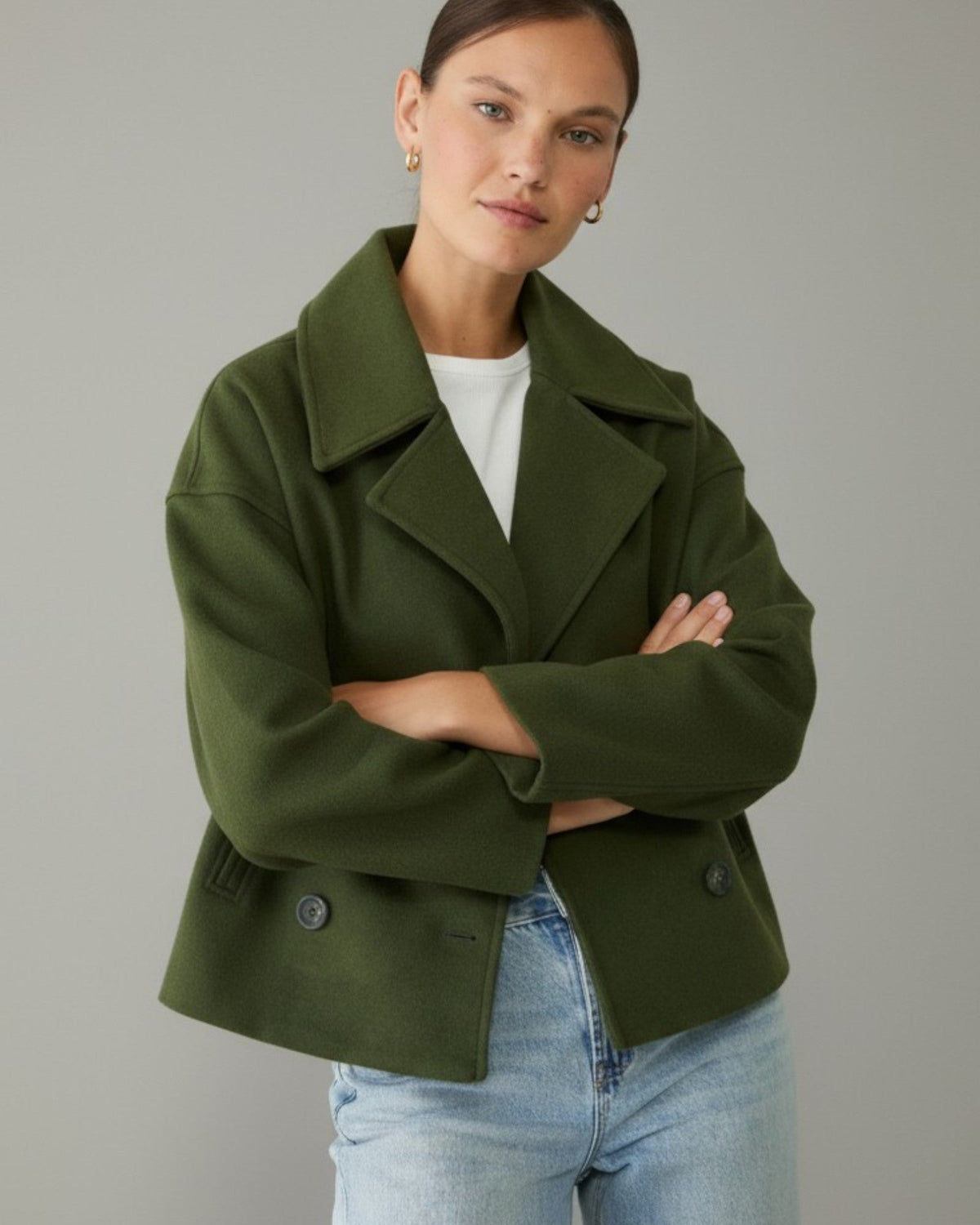 Kurze Damenjacke mit Reverskragen und doppelreihigem Verschluss, Produktbild 11