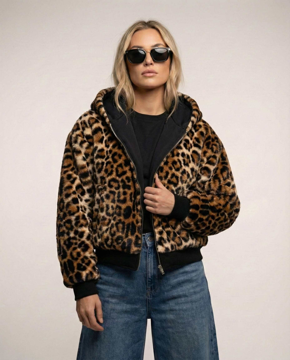 Wendebomberjacke für Damen mit Kapuze und Leopardenfutter, Produktbild 6