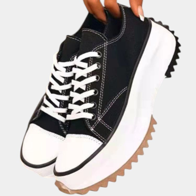 Damen Plateausneaker aus Canvas mit Frontkappe im Retrostil