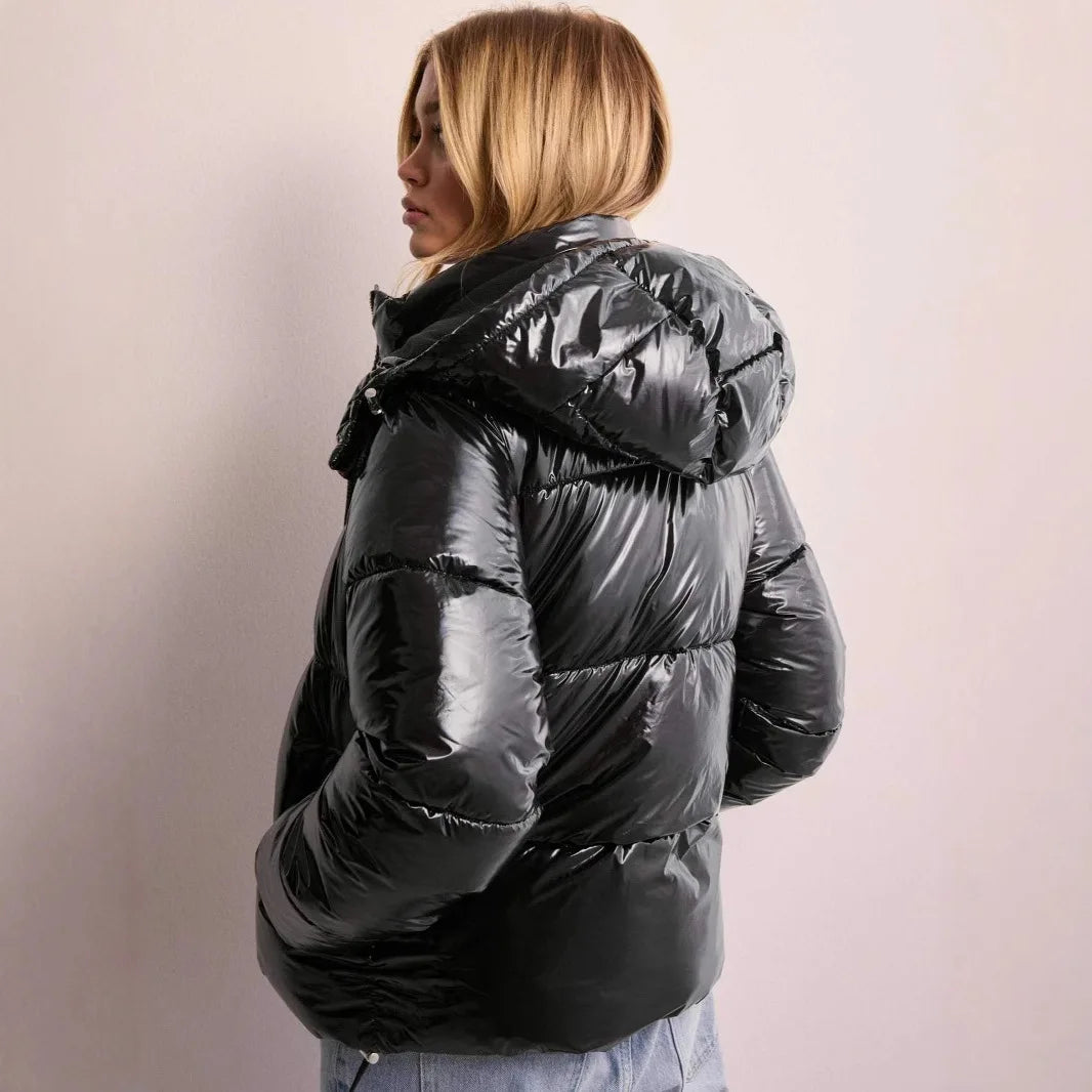 Glänzende Kurz Pufferjacke